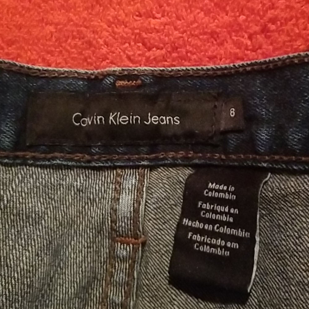 Calvin Klein Jeans - Picture 4 of 7